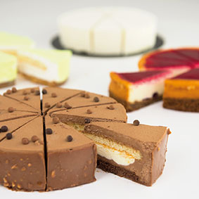 MIX BOX -CHEESECAKE/TRUFFLE/LIMONCELLO/CASSIS ALMOND -ROUND-4X475GR/10 PORT  -18°C